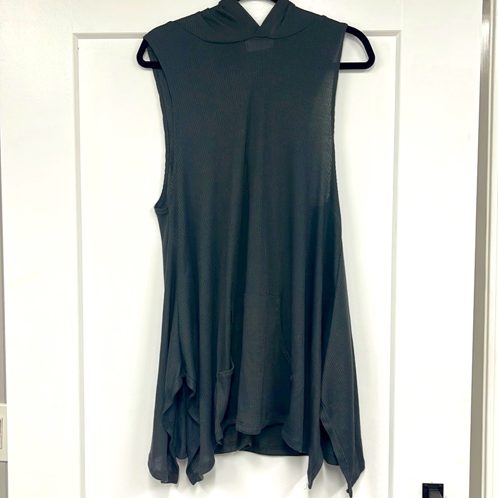 Cute outfit - top with a hood and wide leg pants